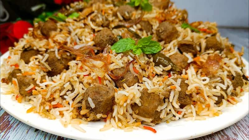 تصویر 1 از سماق پلو تهیه شده از سماق مرغوب ایرانی